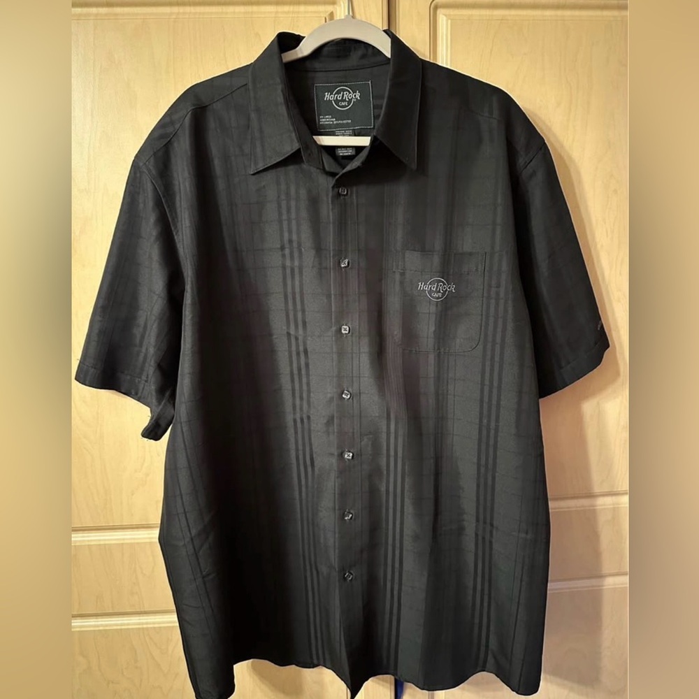 Hard Rock Cafe Gatlinburg TN Black Button Up Shirt With Front Pocket, Size XXL